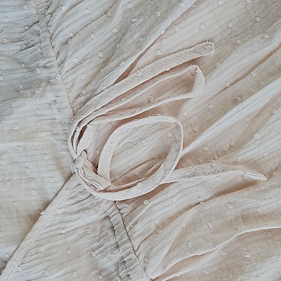 Entro Swiss Dot V-Neck Puff Sleeve Ruffle Tiered Mini Dress Size M NEW - Picture 3 of 9